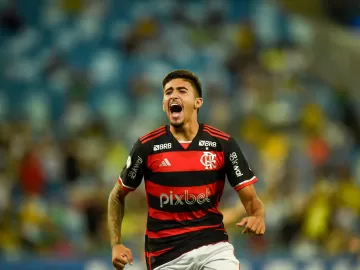 Herói do Flamengo foi homem de confiança de Filipe Luís e é fã de Arrasca