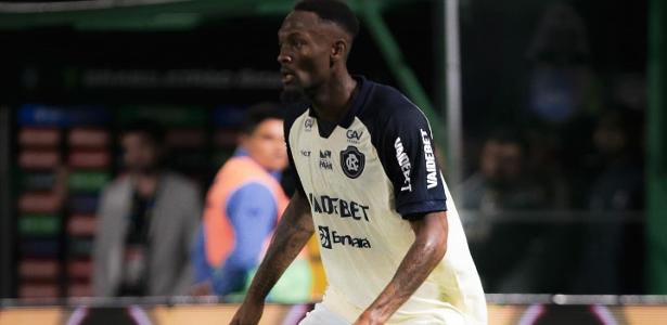 Zagueiro Duplexe Tchamba é o primeiro jogador do Remo convocado para uma seleção principal