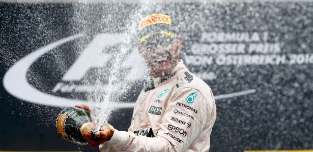 DOMINIC EBENBICHLER/Reuters