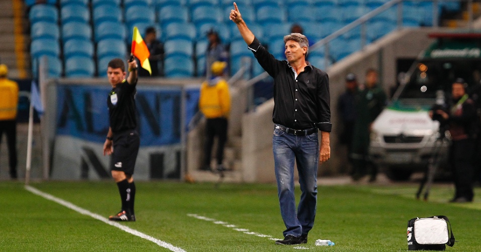 Grêmio define o número de reforços que vai contratar pra 2018
