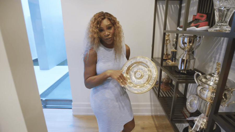 A tenista Serena Williams mostra sua casa e destaca sala de troféus - Reprodução/YouTube/Architectural Digest