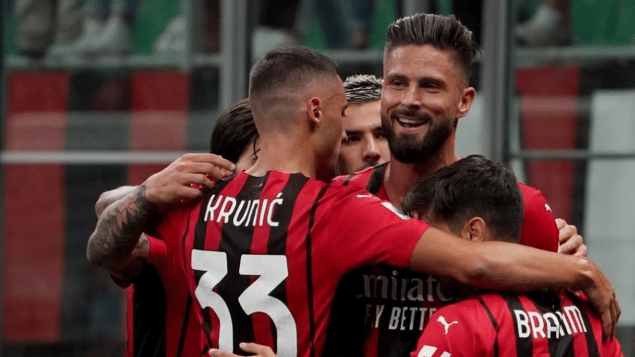 Giroud marcou dois gols na goleada do Milan sobre o Cagliari, na segunda rodada do Campeonato Italiano - Reprodução/Instagram