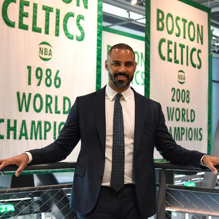 Ime Udoka, técnico do Boston Celtics na NBA - Brian Babineau/NBAE via Getty Images