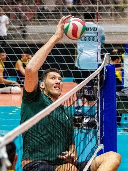 Astro do vôlei sentado tem 2,46m e é a terceira pessoa mais alta do mundo -  28/08/2021 - UOL Olimpíadas