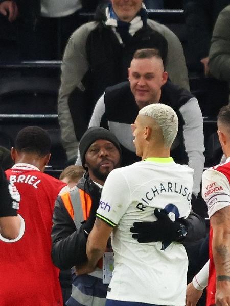 Richarlison se desentendeu com compatriotas em clássico entre Tottenham e Arsenal - Marc Atkins/Getty Images