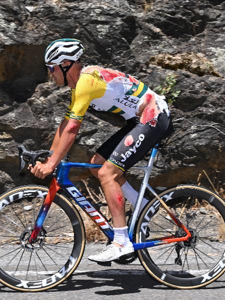 Luke Plapp concluiu a 3ª etapa do Tour Down Under mesmo com ferimentos