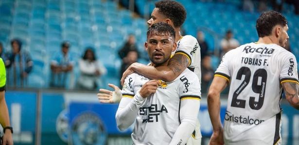 Reserva do Criciúma brilha, vitória em Porto Alegre ultrapassa Grêmio