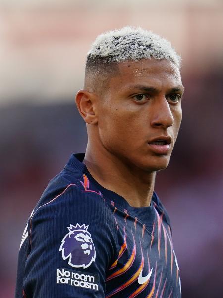 Richarlison, do Tottenham, em jogo contra o Brentford pelo Campeonato Inglês