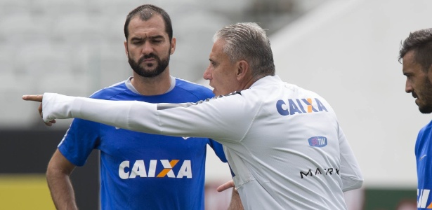Danilo ouve observações de Tite no Corinthians: relação de confiança - Daniel Augusto Jr/Agência Corinthians