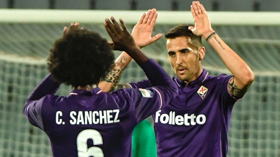 Vecino comemora gol da Fiorentina contra a Inter de Milão - AFP PHOTO / ANDREAS SOLARO