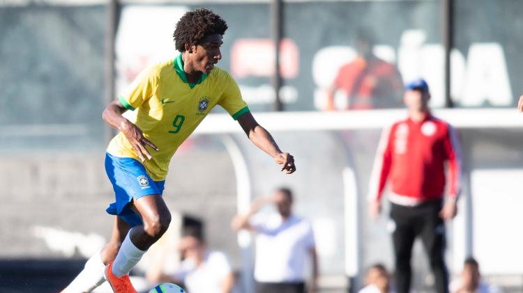 Talles Magno durante amistoso da seleção brasileira sub-17 contra o Paraguai em São Januário - Thais Magalhães/CBF - Thais Magalhães/CBF