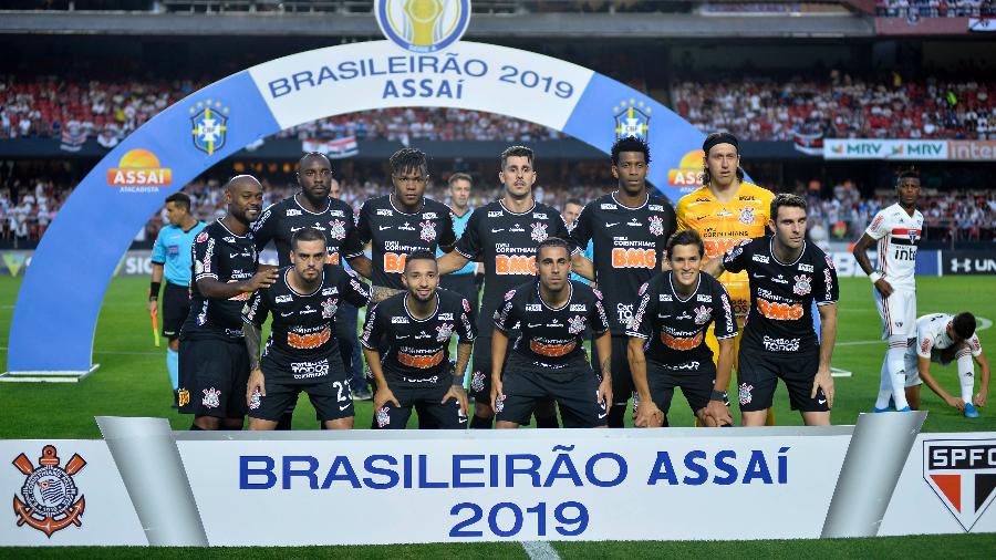 Time do Corinthians durante partida contra o São Paulo; Ralf foi desfalque por razões particulares - Bruno Ulivieri/AGIF