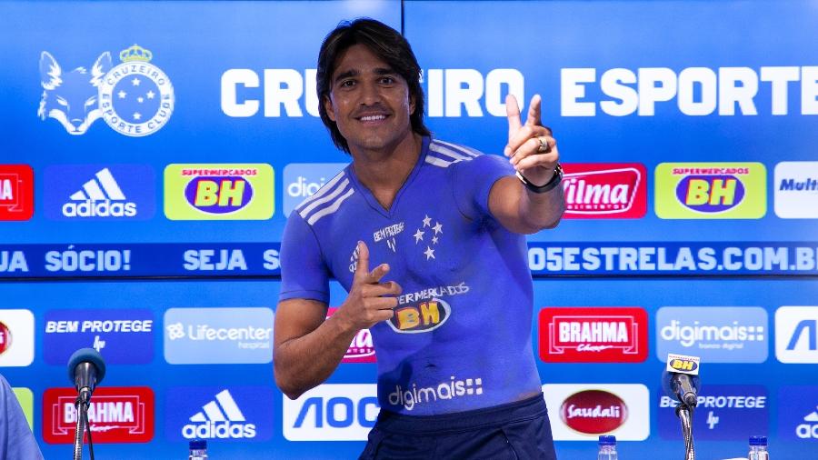 Marcelo Moreno é apresentado no Cruzeiro - Bruno Haddad/Cruzeiro