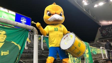 Canarinho Pistola Brilha Estreia Da Selecao Brasileira Tem Pagode Jbl E Batucada Canarinho Pistola Brilha Estreia Da Selecao Brasileira Tem Pagode Jbl E Batucada