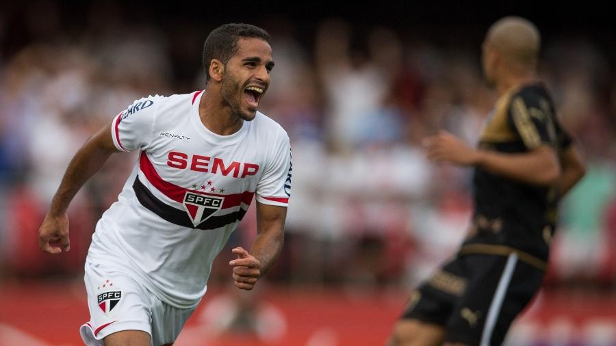 Douglas trocou o São Paulo pelo Barcelona e hoje joga na Turquia - Jonne Roriz/Getty Images