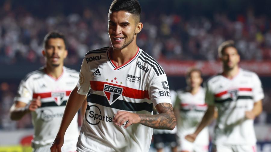 Rodrigo Nestor, jogador do São Paulo, comemora seu gol durante partida contra o Ceará  - Marcello Zambrana/AGIF