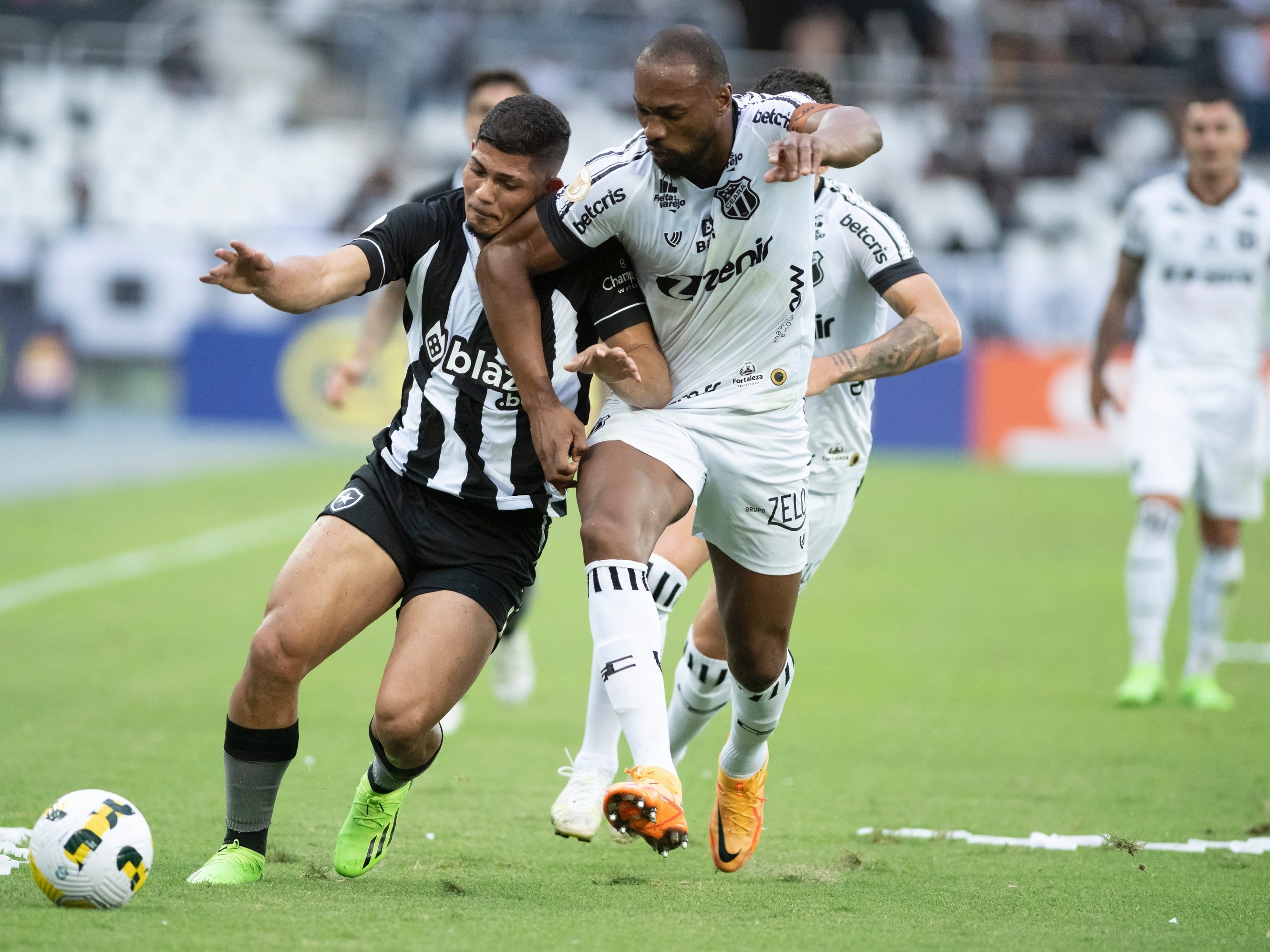 Ceará empata com Botafogo no Nilton Santos e chega ao 4º jogo sem vitória  na temporada - Jogada - Diário do Nordeste