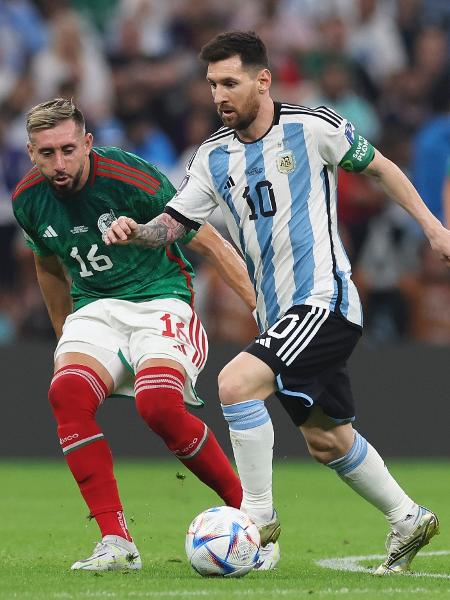 Messi em ação pela Argentina contra o México, pela Copa do Mundo do Qatar - Ian MacNicol/Getty Images