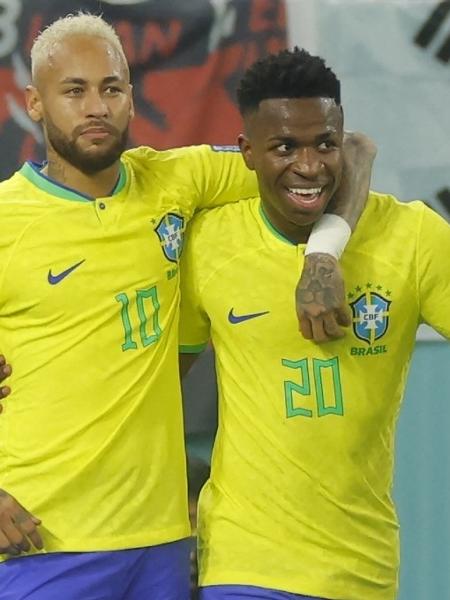 Neymar e Vini Jr. comemoram gol do Brasil sobre a Coreia - Odd ANDERSEN / AFP