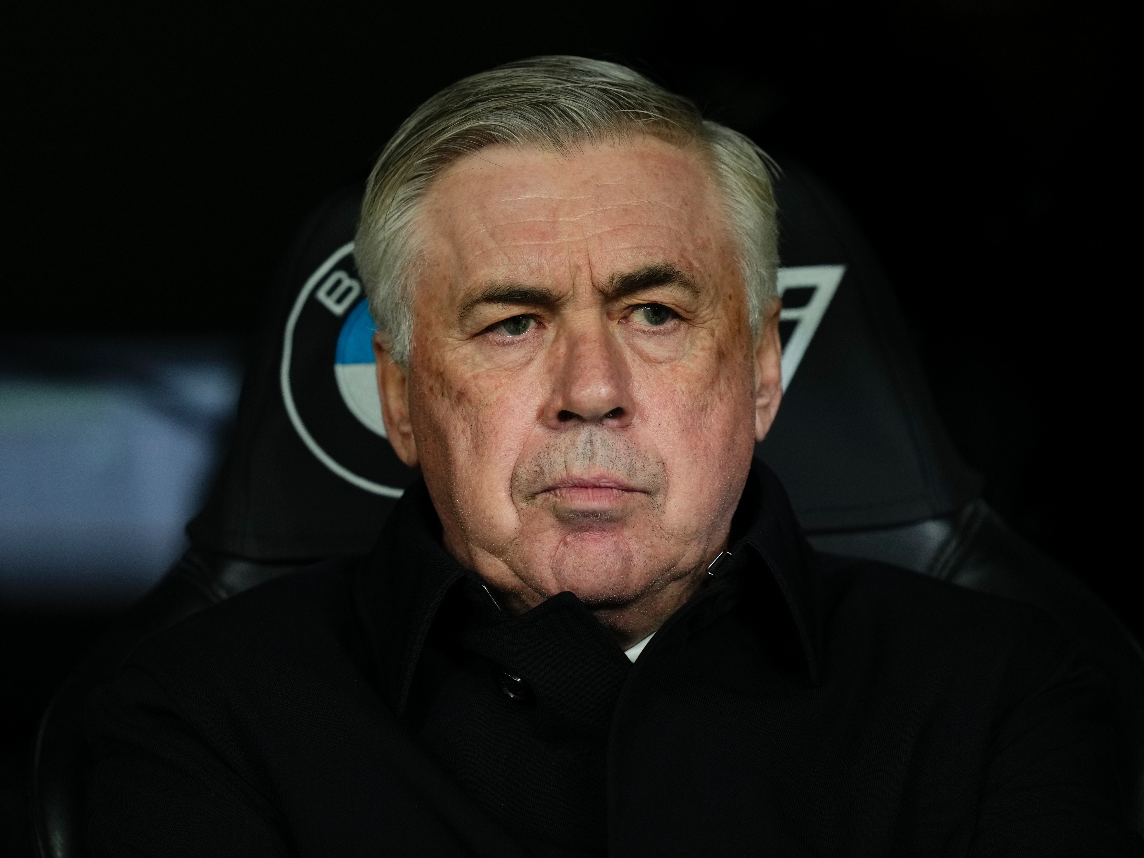 Não é só o time, mas Ancelotti está anos-luz à frente de Vitor Pereira