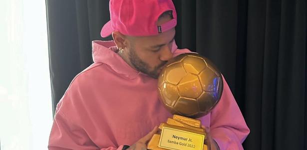 Fiquei sem carro mas pelo menos consegui o Neymar legend gold