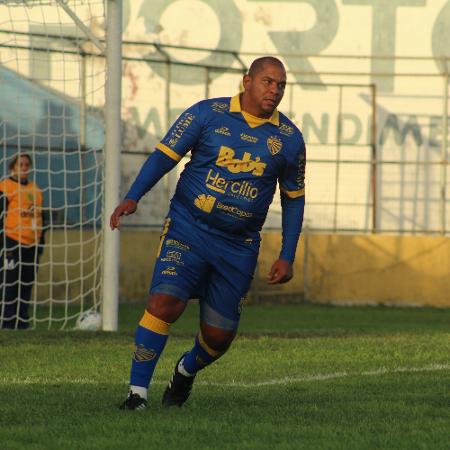 Walter jogando pelo Pelotas, no Rio Grande do Sul