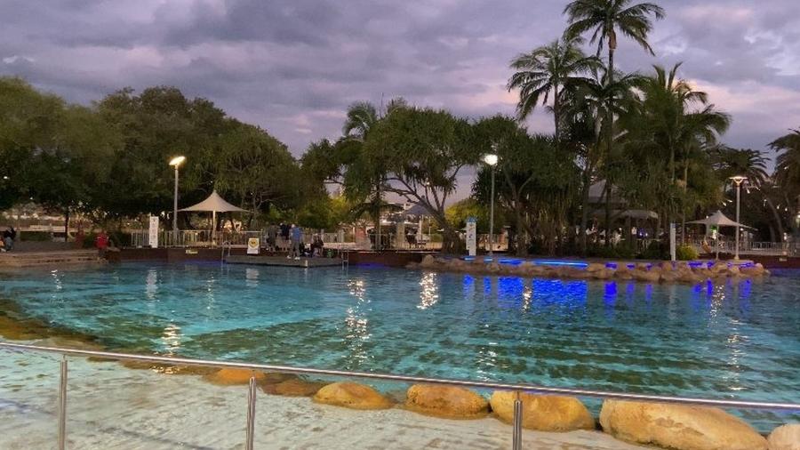 Brisbane tem uma piscina pública no meio da cidade