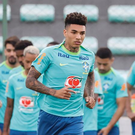 Igor Jesus foi convocado por Ancelotti para os amistosos contra Coreia do Sul e Japão