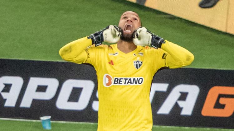 Everson, goleiro do Atlético-MG, protagonizou milagres no 1° tempo contra o Flamengo