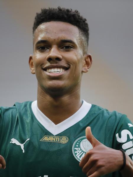 Vendido na adolescência, Estêvão será jogador do Chelsea a partir de julho Vendido na adolescência, Estêvão será jogador do Chelsea a partir de julho