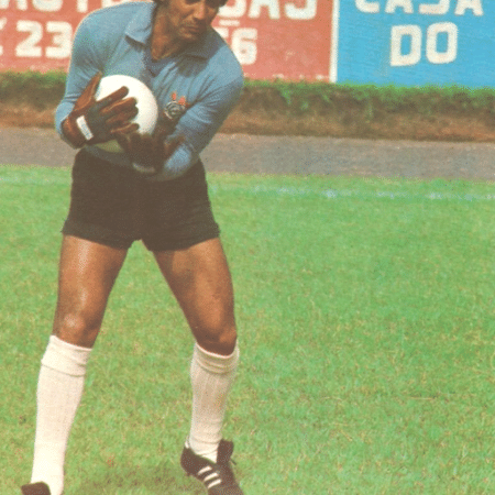 Tobias, ex-goleiro do Corinthians, marcou momentos de glória do clube