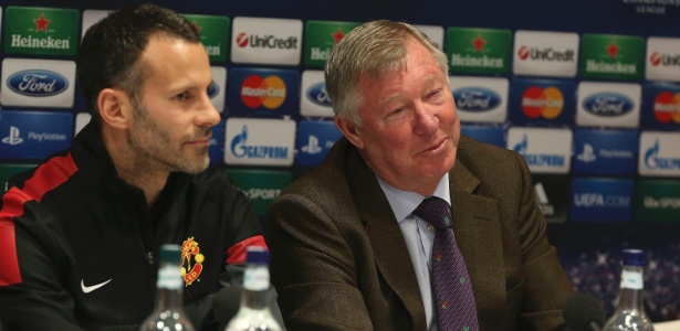 Giggs (esq) trabalhou durante quase toda a carreira com Alex Ferguson no United - John Peters/Man Utd via Getty Images