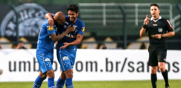 Seja contra Cuca ou o Santos, Cruzeiro tem se dado bem nos duelos de mata-mata - Ale Cabral/AGIF