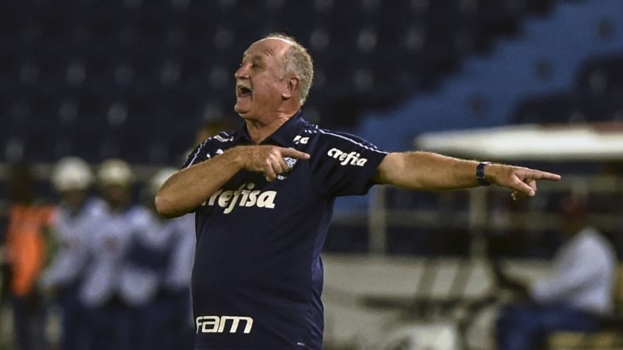 Felipão em jogo Junior Barranquilla x Palmeiras - Joaquin Sarmiento/AFP