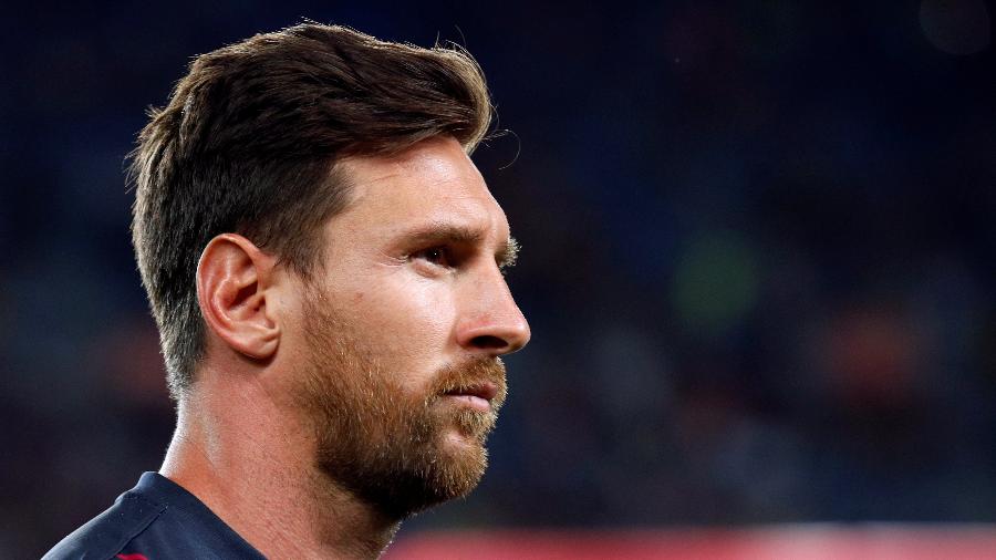 Lionel Messi em reapresentação do elenco do Barcelona no Camp Nou - Albert Gea/Reuters
