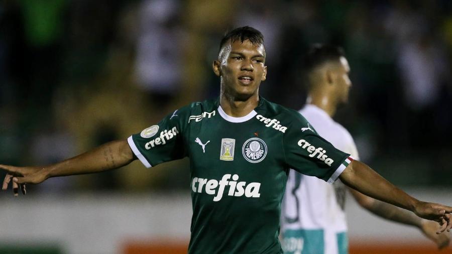 Gabriel Veron comemora gol do Palmeiras contra o Goiás - Cesar Greco/Palmeiras
