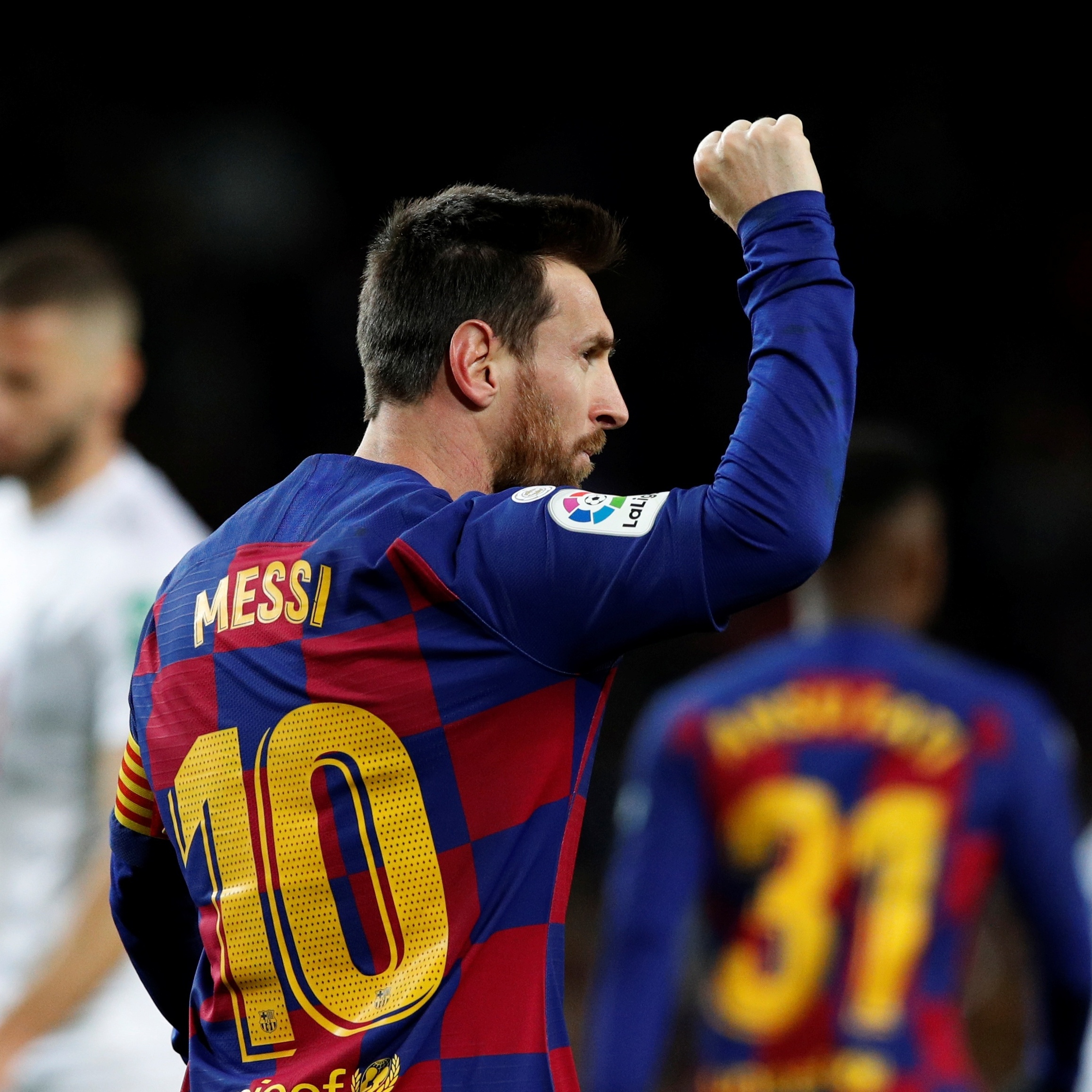 Se foi o último jogo pela Champions, Barcelona deve se ajoelhar para  agradecer: só com Messi time virou gigante na Europa