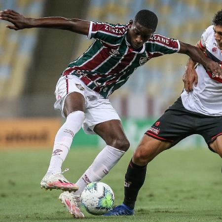 Luiz Henrique foi testado como falso 9 por Odair Hellmann, que vê problemas no ataque do Fluminense  - Lucas Mercon/Fluminense FC