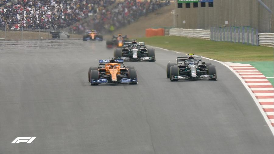 Sainz chegou a liderar com a McLaren em Portugal, mas acabou uma volta atrás - Divulgação/F-1