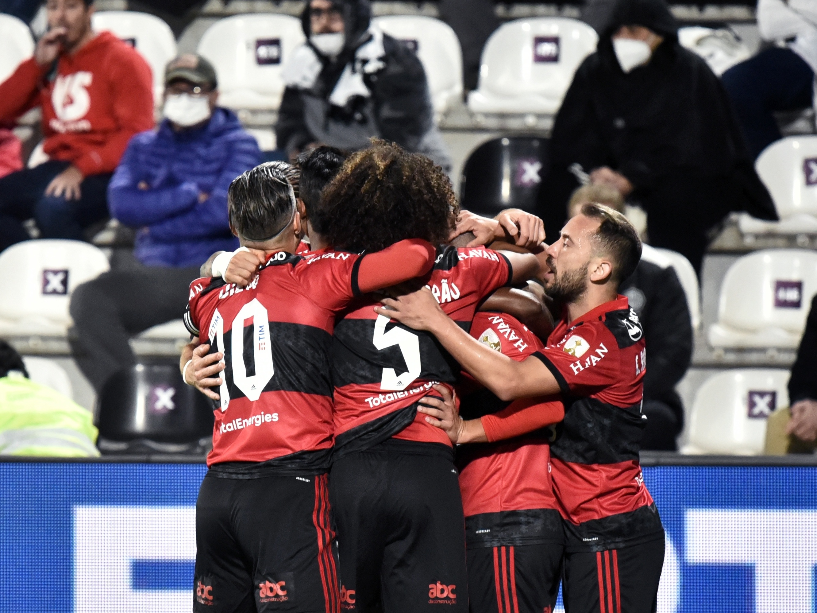 Flamengo quebra invencibilidade do Olimpia na Libertadores