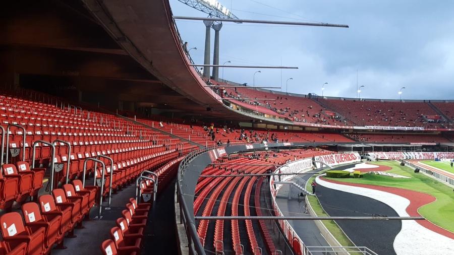 Estádio do Morumbi recebe torcida para São Paulo x Santos - Yago Rudá/UOL