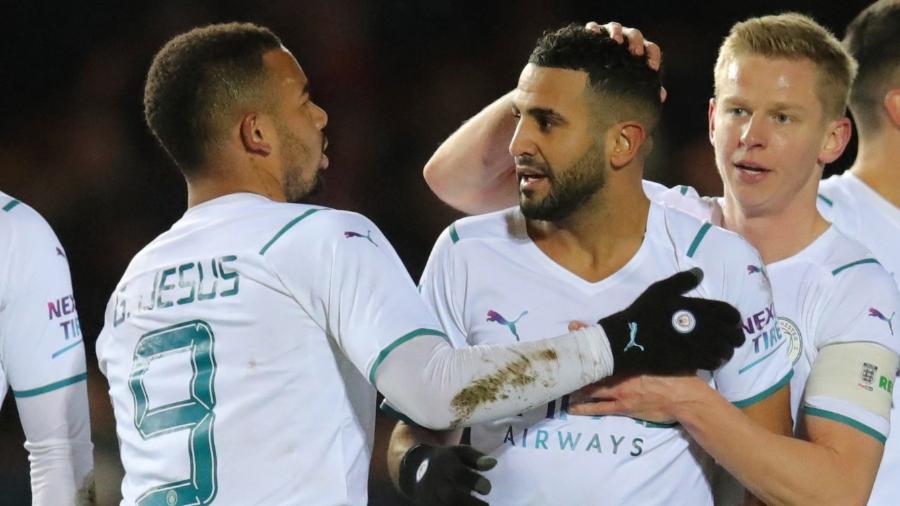 Jogadores do Manchester City comemoram gol marcado sobre o Peterborough, pela Copa da Inglaterra - Chris Radburn/Reuters