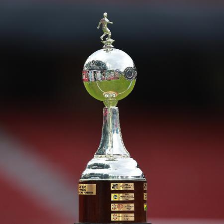 Taça da Copa Libertadores Feminina antes da final entre Palmeiras e Boca Juniors em 2022