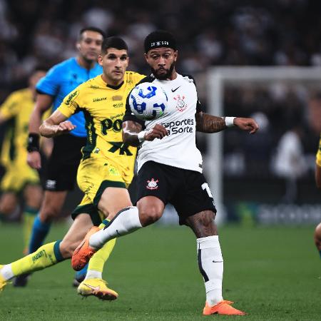 Memphis Depay, do Corinthians, em ação contra o Mirassol pelo Campeonato Brasileiro Memphis Depay, do Corinthians, em ação contra o Mirassol pelo Campeonato Brasileiro