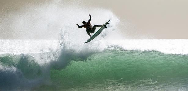 Surfe: Yago Dora vira com nota 10 perfeita e encara Italo por vaga na final