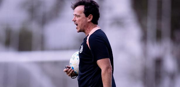 Diniz escala Corinthians alternativo contra o Athletico; veja times