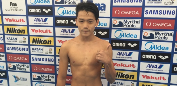 Ahnt Khaung Htut, nadador de Myanmar, nadou sozinho e foi bastante aplaudido - Guilherme Costa/UOL