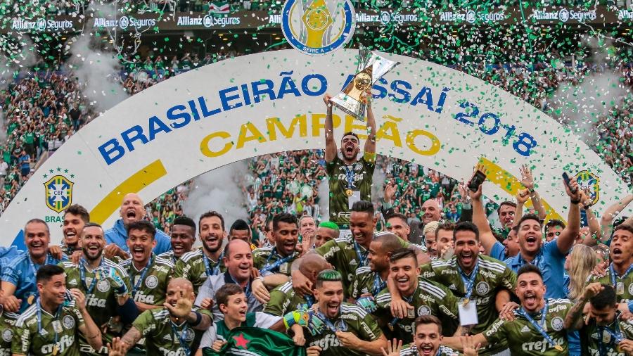 Palmeiras foi campeão brasileiro em 2018 após chegar em sexto na parada para a Copa do Mundo - Alê Cabral/Agif