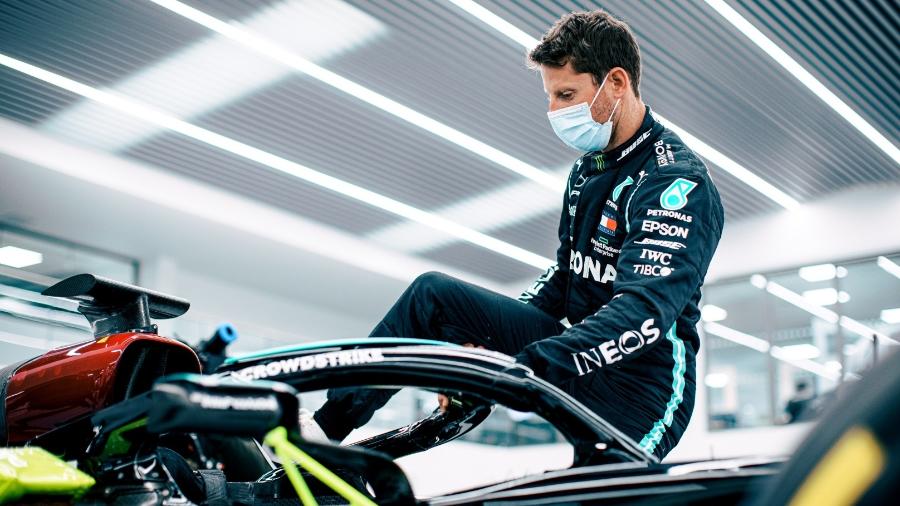 Romain Grosjean prova o cockpit da Mercedes de 2020 antes de teste, marcado para junho - Daimler AG