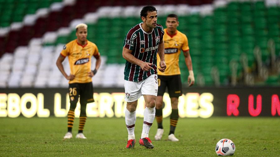 Fred, do Fluminense, cobra pênalti em duelo com o Barcelona-EQU, pela Libertadores - Lucas Merçon / Fluminense
